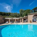 Vue Exceptionnelle Golfe De Saint -tropez Piscine 6ch 6 Sdb 12 Personnes Villa Sainte-Maxime