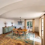 Vue Exceptionnelle Golfe De Saint -tropez Piscine 6ch 6 Sdb 12 Personnes וילה