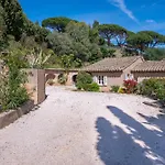Villa Vue Exceptionnelle Golfe De Saint -tropez Piscine 6ch 6 Sdb 12 Personnes