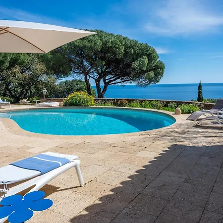 וילה Vue Exceptionnelle Golfe De Saint -tropez Piscine 6ch 6 Sdb 12 Personnes *